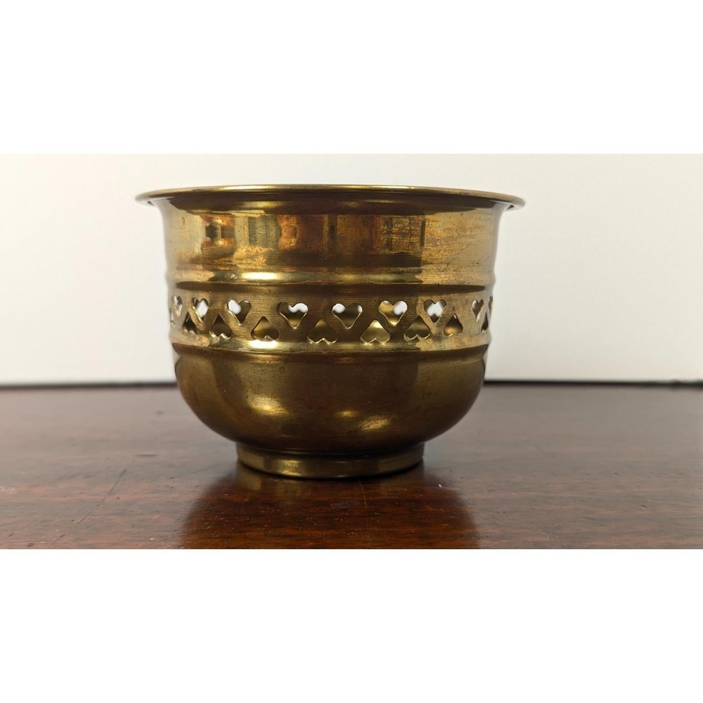 Vintage Solid Brass Pierced Heart Cachepot Planter Bowl Jardiniere Gold 4in - Picture 1 of 6